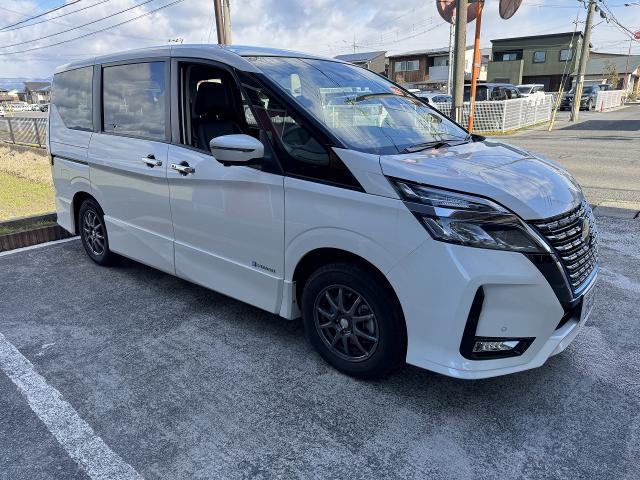 日産　セレナ　ドア修理　ドアガーニッシュ交換　滋賀　守山